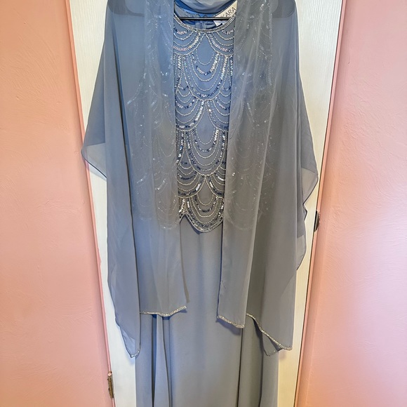 J Kara Mother of the Bride dress - Picture 5 of 5